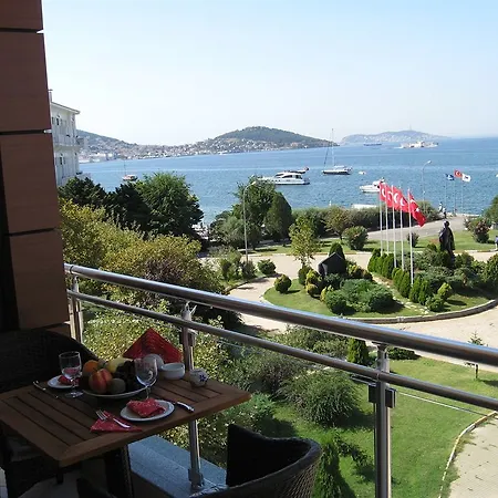 Buyukada Comfort Otel 3* Adalar