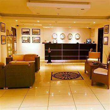 מלון Buyukada Comfort אדאלר