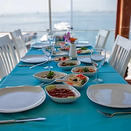 Buyukada Comfort Otel 3* Adalar