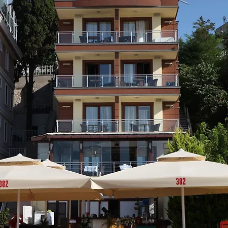Buyukada Comfort Otel 3* Adalar